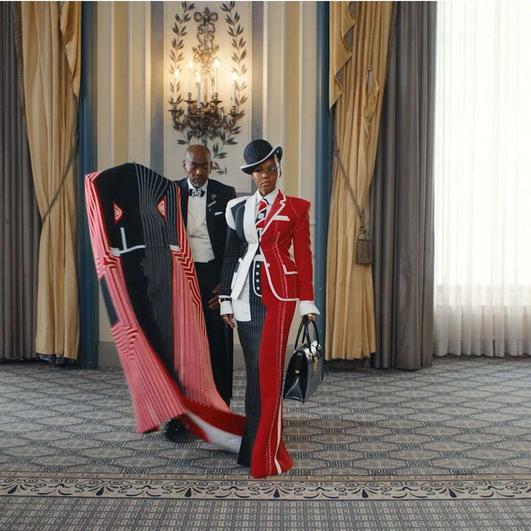 Janelle Monáe, Gala Met 2025, diseño de  Thom Browne.webp