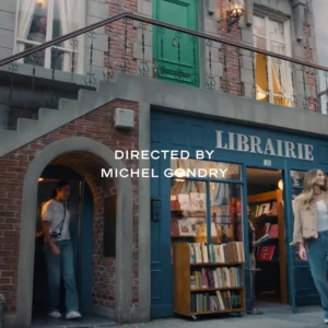 campaña Chanel 25, con la colaboración de Margot Robbie y Kylie Minogue, dirigido por Michel Gondry.webp
