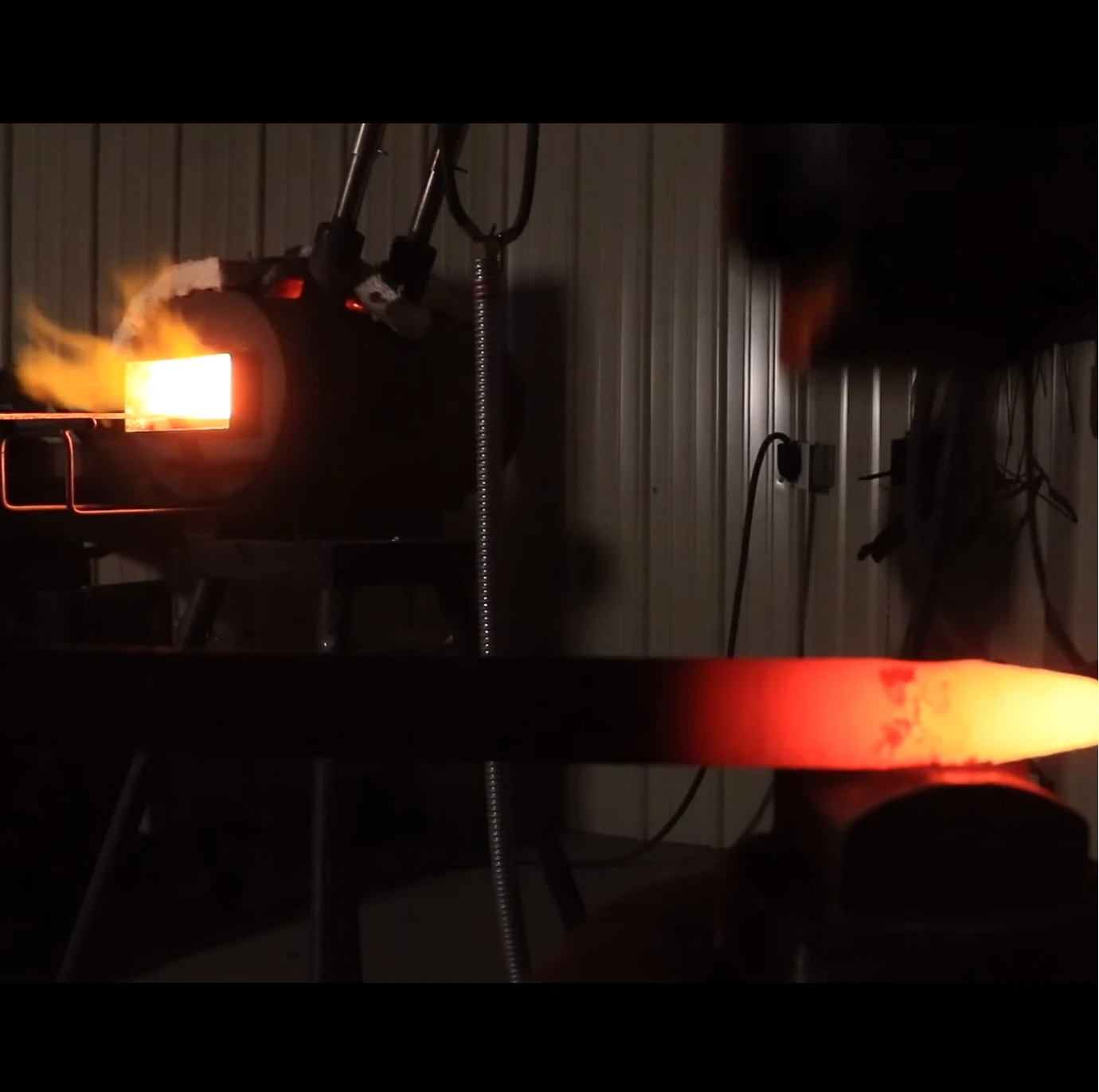 Winkler cuchillos. taller y muestras de algunos modelos de hachas y cuchillos buschcraft.1.webp