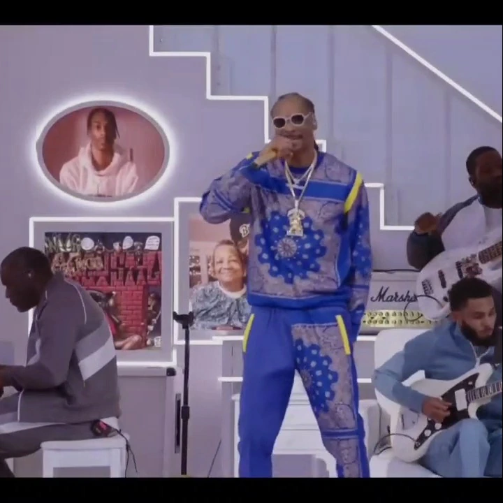  Super Bowl: Shakira. Snoop Dogg, Dr. Dre. Eminen, 50 Cent, Kendrick Lamar. Anderson Paak, Mary Blige.1.wep