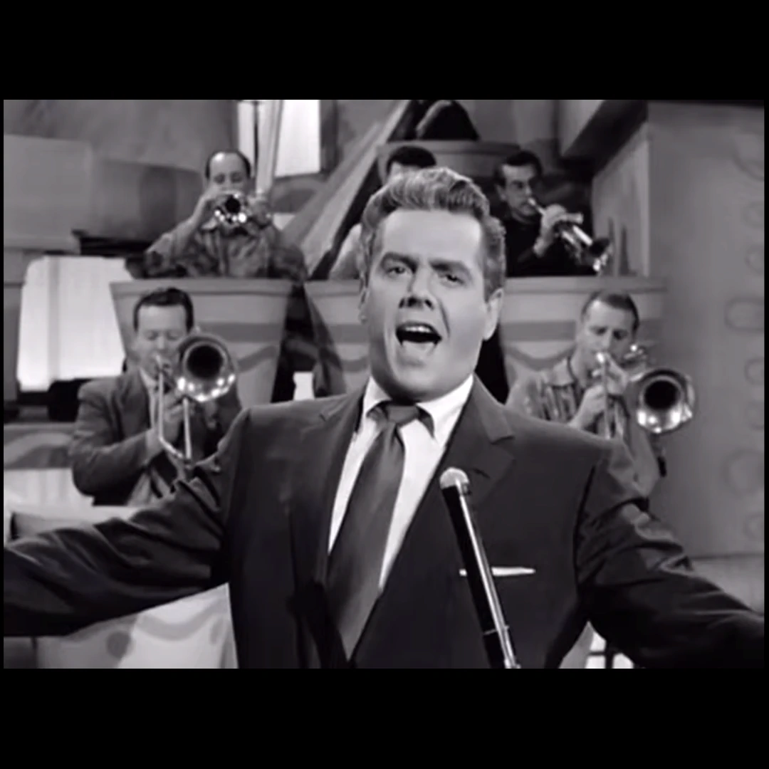 Desi Arnaz popularizó la música afrocubana, llevó la conga a los clubs de Miami y New York.2.webp