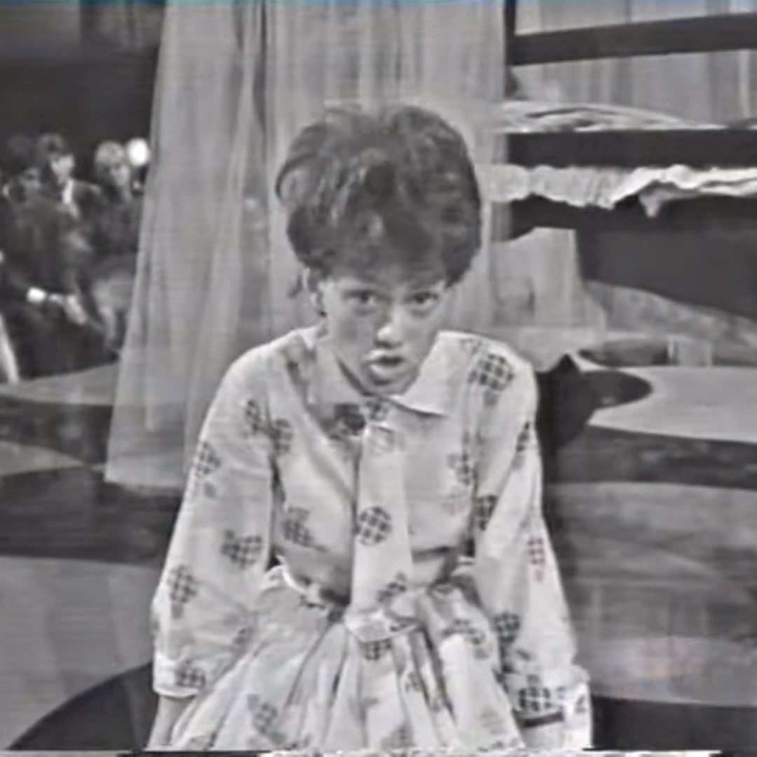 Rita Pavone La partita di pallone.7.-webp
