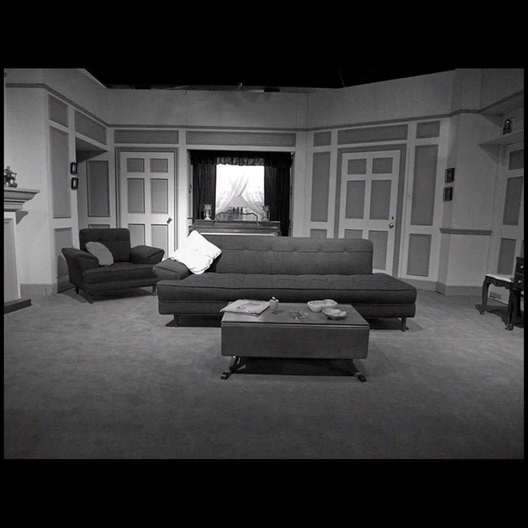 Karl Freund era un camarógrafo muy aclamado, fue la pieza indiscutible que terminoó llevó I Love Lucy a millones de hogares americanos con una calidad nunca vista.3.webp