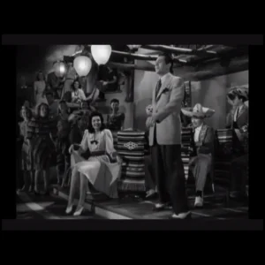 Ricky Arnaz después de hacerse famoso como músico astuó en su primera película: Too Many Girls. 1940. 3.webp
